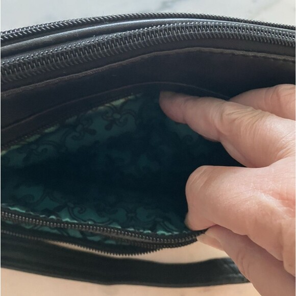 Stone Mountain Black Leather Hobo Crossbody Shoulder Bag Purse Buttery Soft - Picture 10 of 16